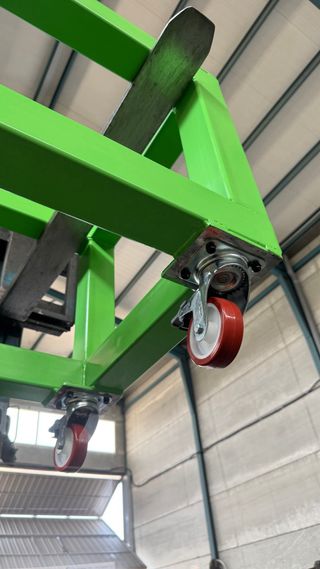 Mesa ranurada para roscadora