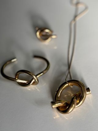 Bimba y Lola Colgante, Anillo y Pulsera Dorados