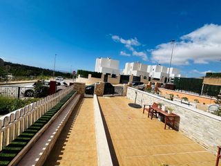 Casa pareada en venta en Cala de Finestrat en Finestrat