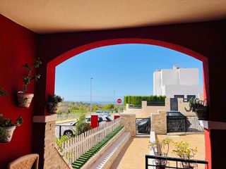 Casa pareada en venta en Cala de Finestrat en Finestrat