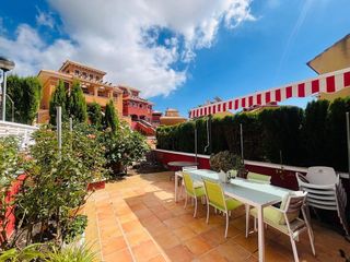 Casa pareada en venta en Cala de Finestrat en Finestrat