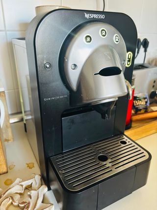 Cafetera Nespresso Gemini Profesional