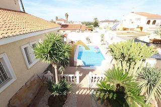 Casa en venta en La Siesta - El Salado - Torreta en Torrevieja