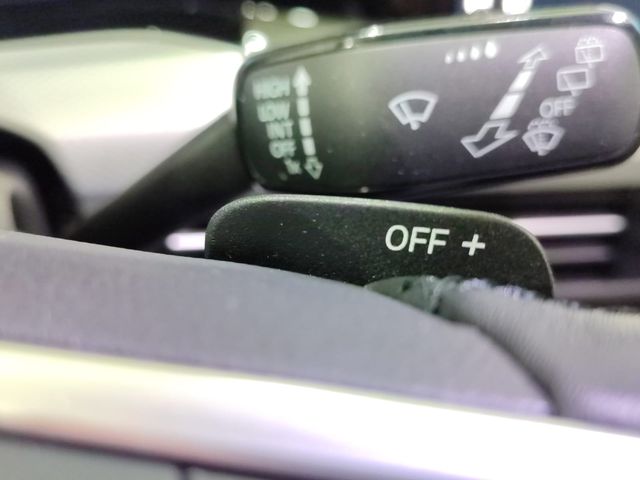 VOLKSWAGEN Golf Life 2.0 TDI DSG