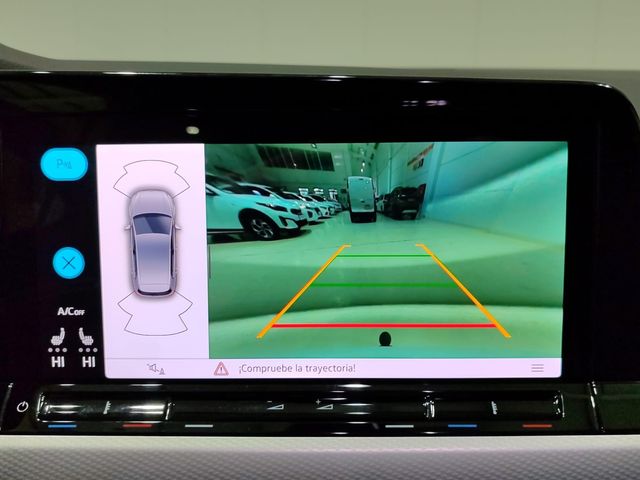 VOLKSWAGEN Golf Life 2.0 TDI DSG