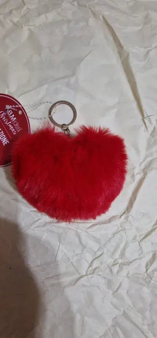 Portachiavi Cuore Rosso Peluche