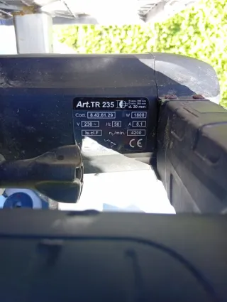 Sierra ingletadora FEMI TR235 1800W