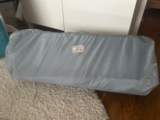 Cuna de viaje con colchón