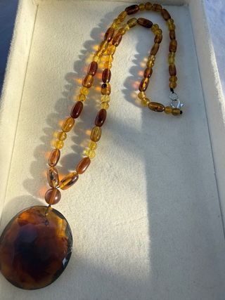 Collar de ámbar natural