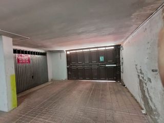 Garaje en venta en Linares