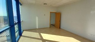 Oficina en venta en San Jerónimo - La Bachillera en Sevilla