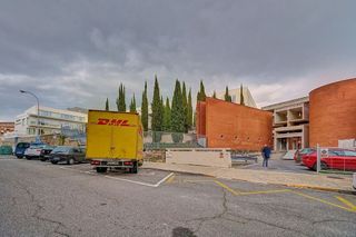 Local comercial en venta en Milagrosa en Pamplona