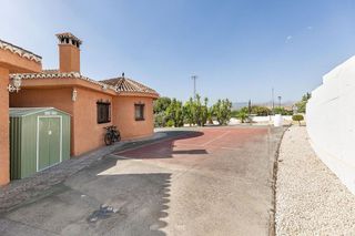 Chalet en venta en Gójar