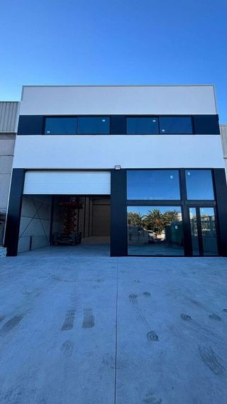 Nave industrial en alquiler en Massanassa