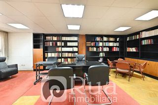 Oficina en alquiler en Ensanche en Coruña (A)