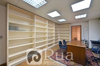 Oficina en alquiler en Ensanche en Coruña (A)