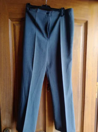 Pantalón de vestir gris