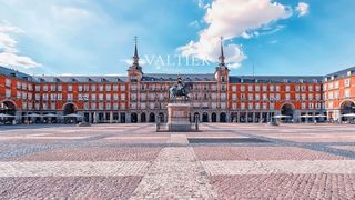 Piso en alquiler en Cortes - Huertas en Madrid