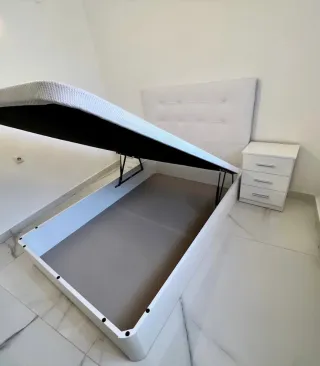 Tavolo in vetro + 6 sedie