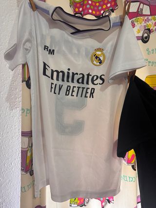 Lote: Conjunto RM, 3 camisetas y 1 Bañador