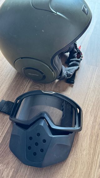 Casco Shark con máscara y gafas “Despiece”