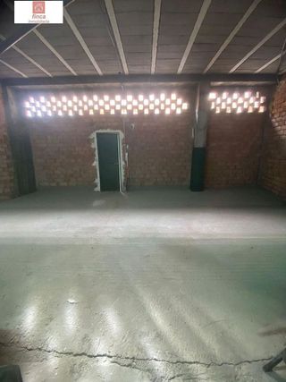 Local comercial en venta en Montijo