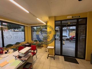 Local comercial en venta en La Chantría - La Lastra en León