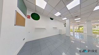 Local comercial en venta en Pintores-Ferial en Parla