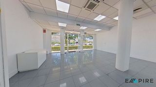 Local comercial en venta en Pintores-Ferial en Parla