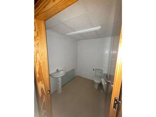 Local comercial en venta en Caudete