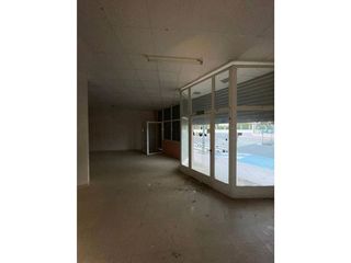 Local comercial en venta en Caudete