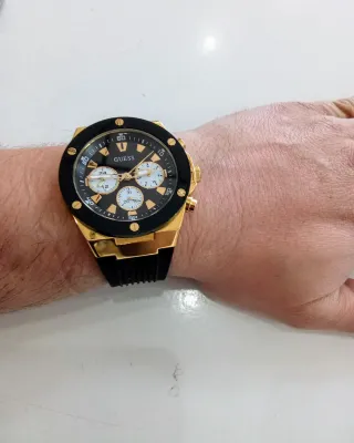 Reloj Guess Poseidón GW0057G1 Negro/Dorado