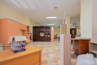 Local comercial en venta en Montefrío