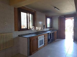 Casa adosada en venta en Pravia