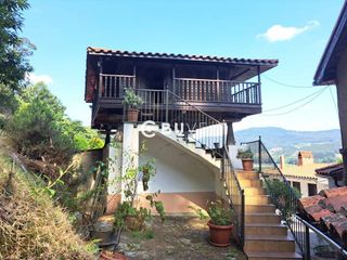 Casa adosada en venta en Pravia