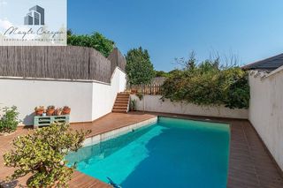 Chalet en venta en Barrio de la Vega en Monachil