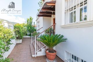 Chalet en venta en Barrio de la Vega en Monachil