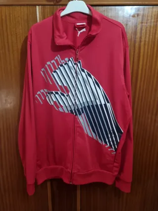 Chaqueta Vintage Puma Roja