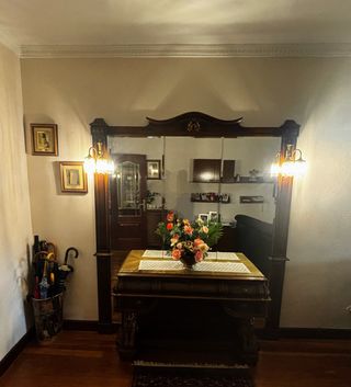 Mueble recibidor clásico madera seminuevo