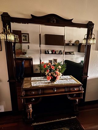 Mueble recibidor clásico madera seminuevo