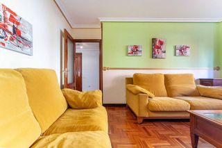 Piso en alquiler en Laviada en Gijón