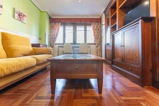 Piso en alquiler en Laviada en Gijón