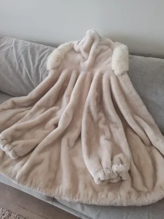 Abrigo de invierno beige talla única