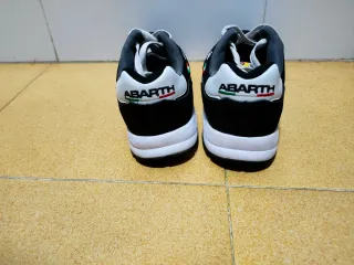 Zapatillas de seguridad Abarth Negras y Blancas