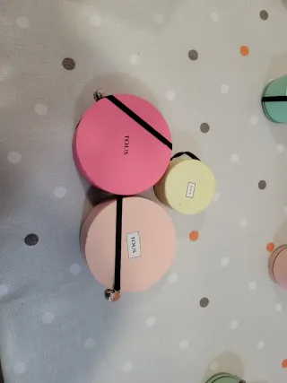 Cajas Tous Redondas (Rosa y Amarillo)