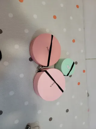 Cajas Tous Redondas (Rosa y Amarillo)