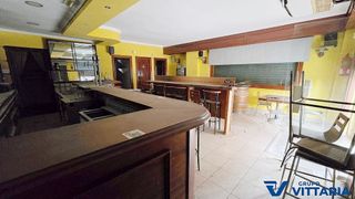 Bar en venta en Nueva Andalucía en Almería