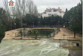 Hotel en venta en Villares de la Reina