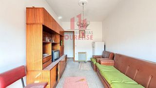 Piso en venta en Ventiun en Ourense
