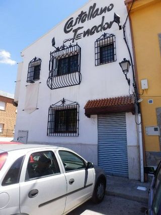 Edificio en venta en Torres de la Alameda